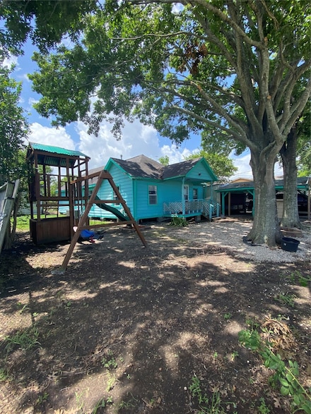 323 Avenue J, Baytown, TX 77520