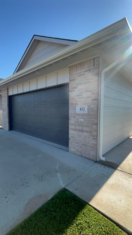 432 W Long Path Ct, Goddard, KS 67052
