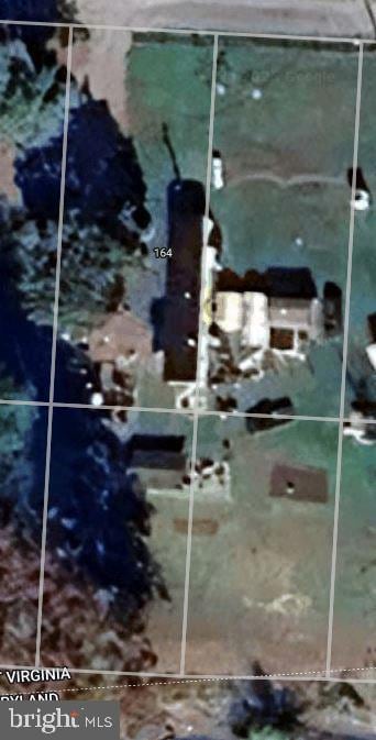 164 Magruder Ave, Falling Waters, WV 25419