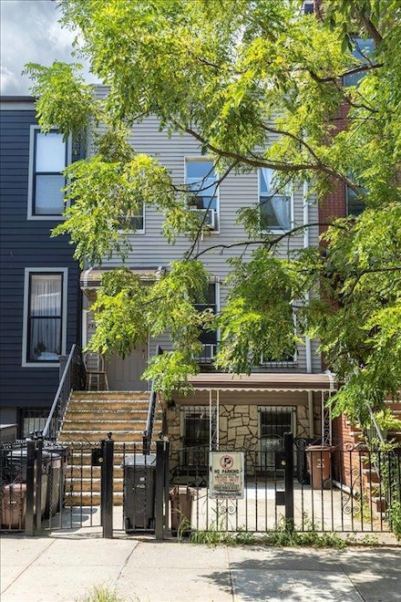 240 10th St Unit 1, Brooklyn, NY 11215