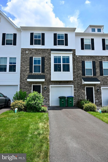 7551 Clayton Ave, Coopersburg, PA 18036