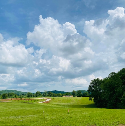 60 Darling Way, Somerset, KY 42503