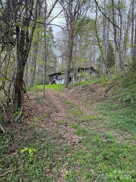 TBD Us Highway 19e Rd, Newland, NC 28657