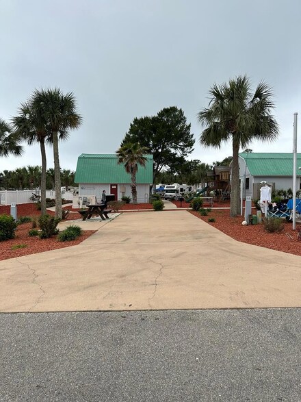 1843 Highway 98 W Unit 44, Carrabelle, FL 32322