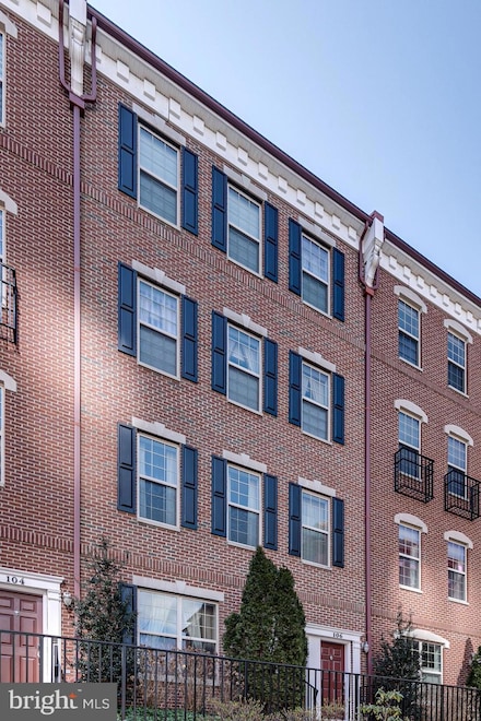 105 Commodore Ct Unit 2105, Philadelphia, PA 19146