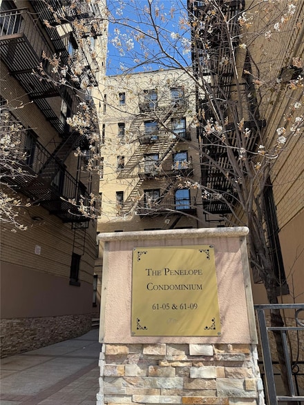 6105 39th Ave Unit E2, Woodside, NY 11377