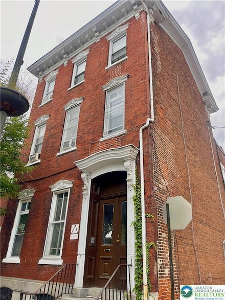 122 N 8th St Unit B, Allentown, PA 18101