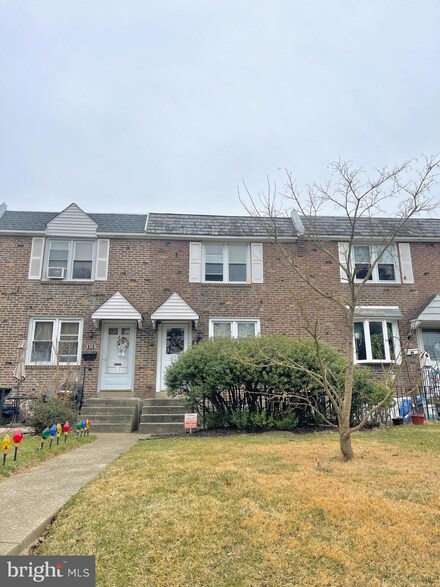 343 N Bishop Ave, Clifton Heights, PA 19018