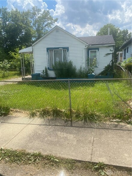 717 Whitmore Ave, Dayton, OH 45417