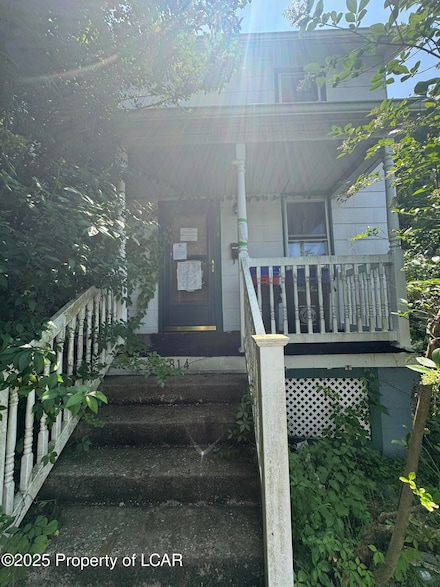 814 Hemlock St, Scranton, PA 18505