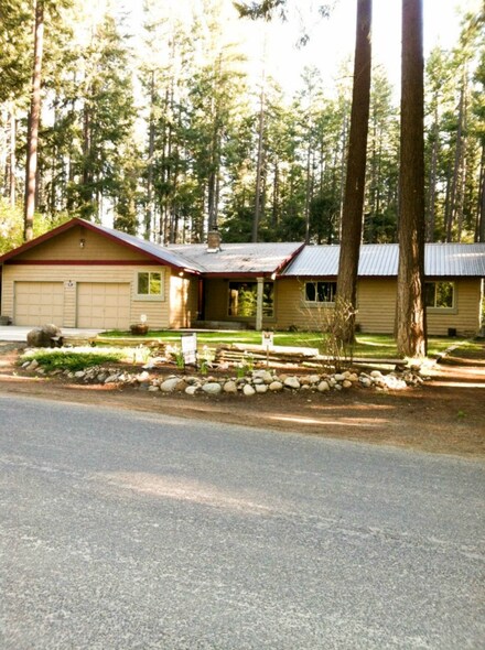 461 S Lake Cabins Rd, Ronald, WA 98940