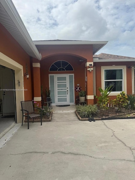 2806 5th St W Unit 6, Lehigh Acres, FL 33971