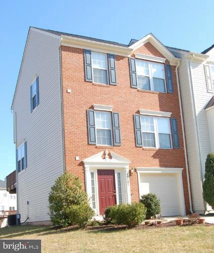 15101 Gaffney Cir, Gainesville, VA 20155