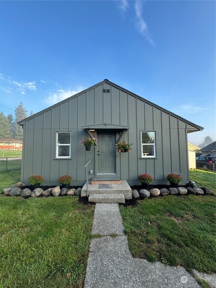 1005 Lane Place Unit A, Everett, WA 98203