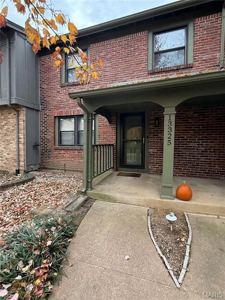 13325 Hiddendale Ln Unit 62, Ballwin, MO 63021
