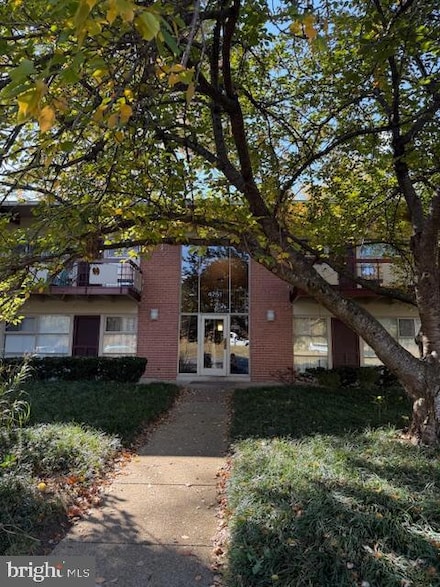 4251 Americana Dr Unit 103, Annandale, VA 22003