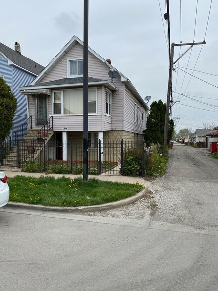 7514 W 62nd St, Summit Argo, IL 60501