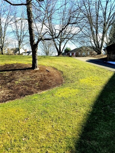 4112 Manor Oaks Ct, Murrysville, PA 15632