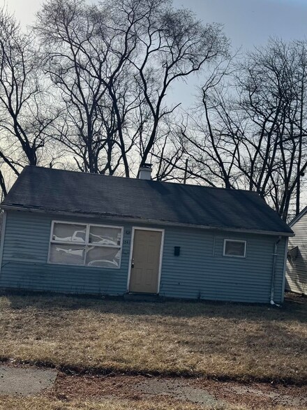 1541 E 43rd Ave, Gary, IN 46409