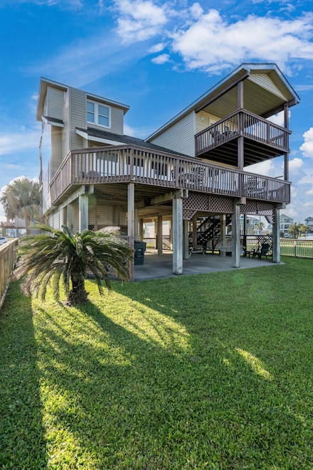 4119 Courageous Ln, Galveston, TX 77554