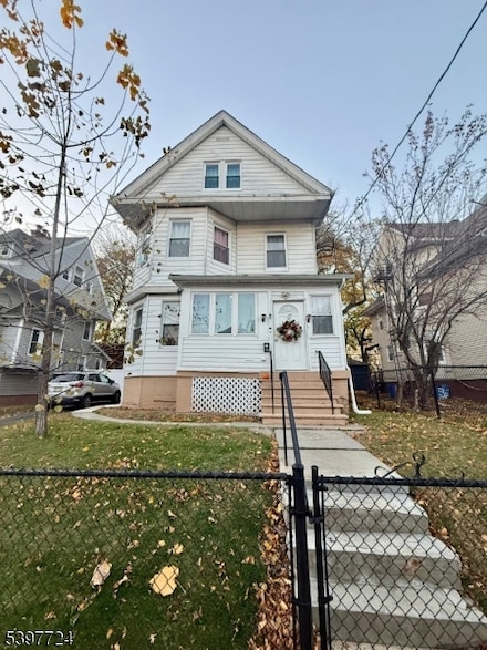21-23 Leslie St, Newark, NJ 07108