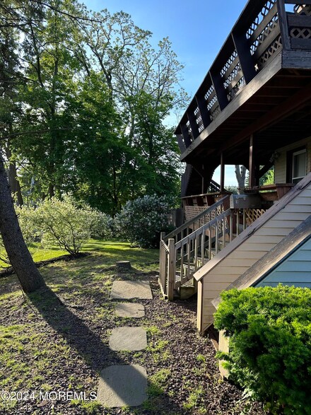 25 Monmouth Rd Unit 1, Oceanport, NJ 07757