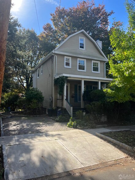 330 Summit Place, Highland Park, NJ 08904