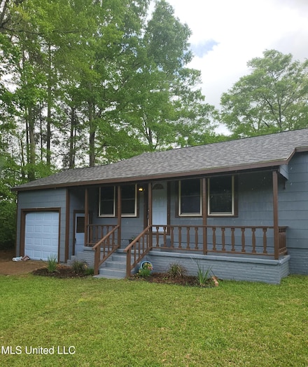 221 Vardaman St N, Wiggins, MS 39577