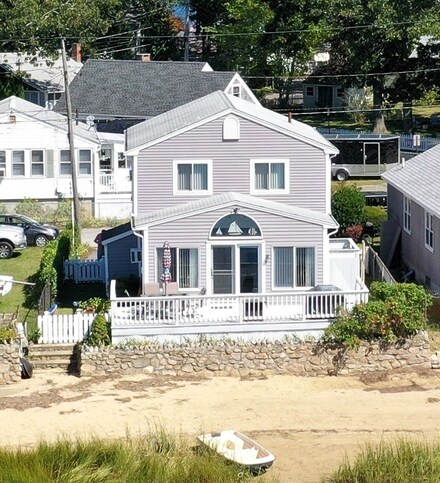 116 Pinehurst Dr, Wareham, MA 02571