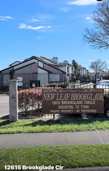 12615 Brookglade Cir Unit 5, Houston, TX 77099