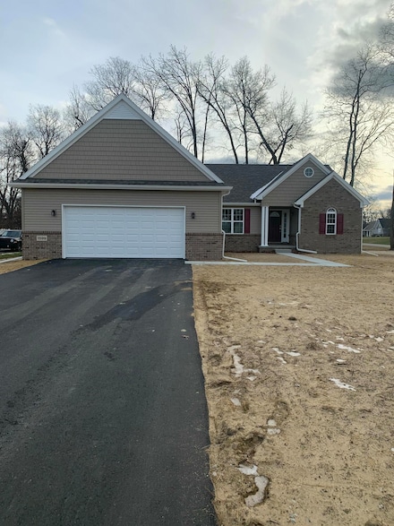 1599 Nicholas Ln, Adrian, MI 49221