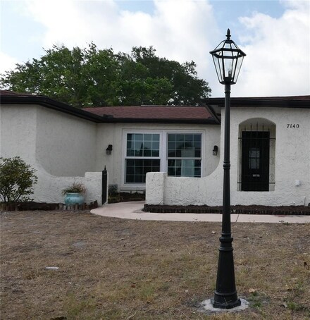7140 Brentwood Dr, Port Richey, FL 34668