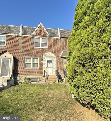 2139 Brighton St, Philadelphia, PA 19149