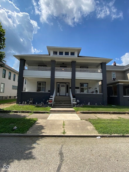 129 W Hendricks St Unit 4, Shelbyville, IN 46176