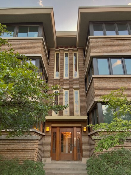 177 Linden Ave Unit 2, Oak Park, IL 60302
