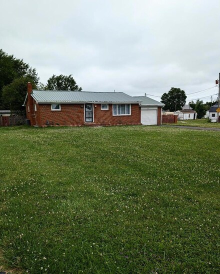 1125 Jefferson St, Bucyrus, OH 44820