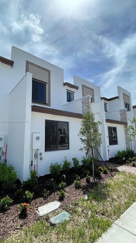 20675 NE 7th Place Unit 20765, North Miami Beach, FL 33179
