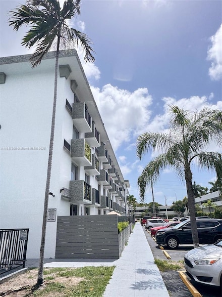 16450 NW 2nd Ave Unit 207, Miami, FL 33169