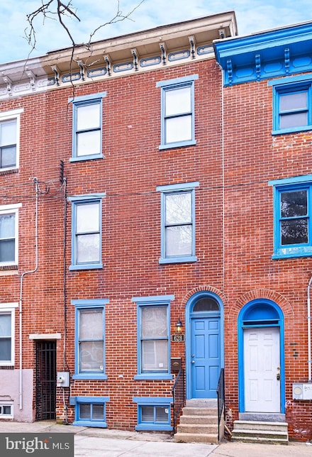 628 W 9th St, Wilmington, DE 19801