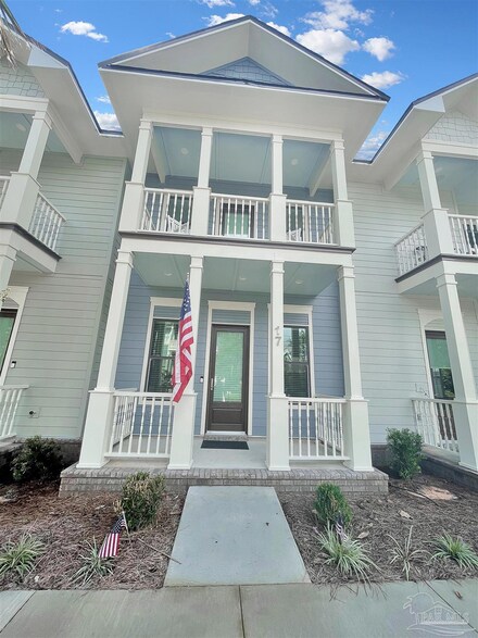 11 W Strong St, Pensacola, FL 32501