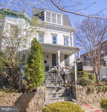 1440 A St NE, Washington, DC 20002