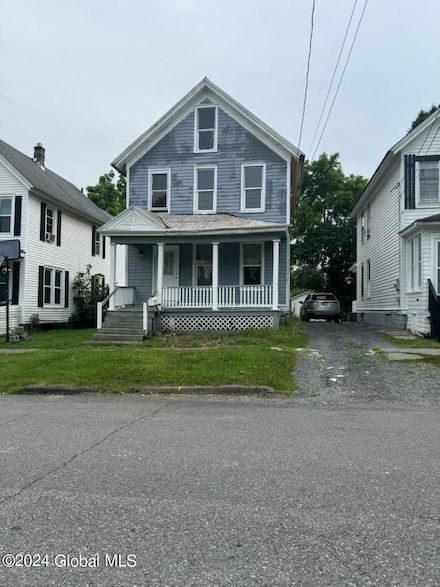 112 Mason St, Johnstown, NY 12095