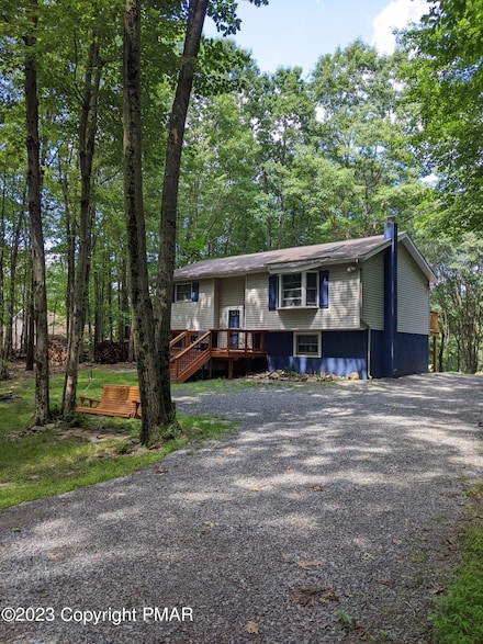 518 Sylvester Dr, Pocono Pines, PA 18350