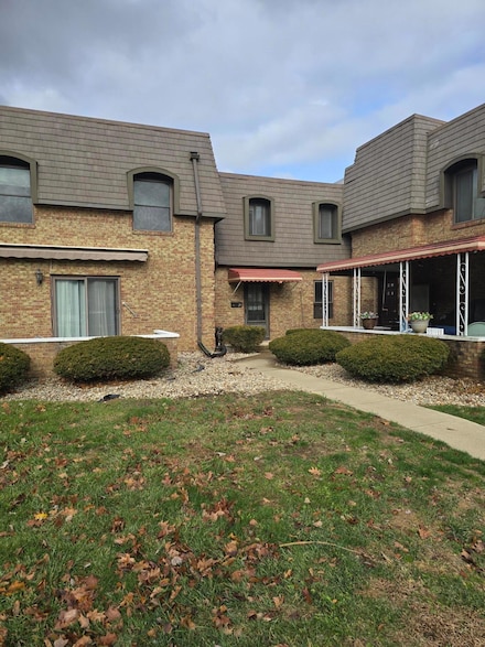 625 Country Club Dr Unit B6, Newark, OH 43055