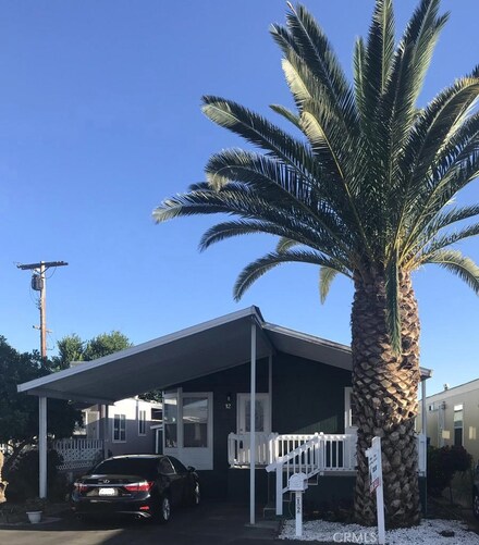12 Dover Dr, Los Angeles, CA 91324