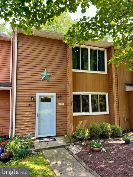 1126 Commanders Way S, Annapolis, MD 21409
