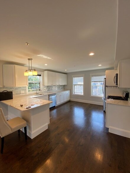 244 Central Ave Unit 8, Medford, MA 02155
