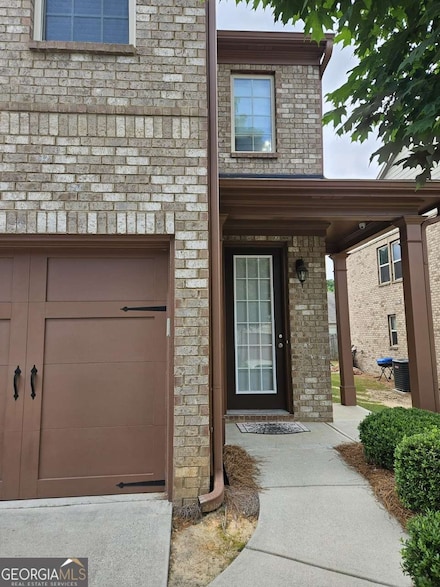 6585 Story Cir, Norcross, GA 30093
