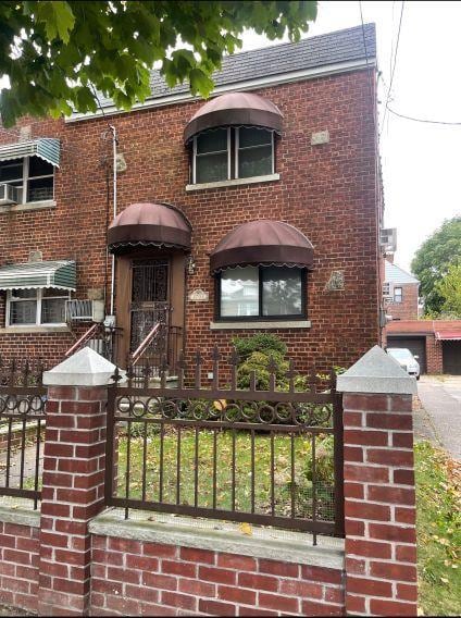 2733 Tenbroeck Ave, Bronx, NY 10469