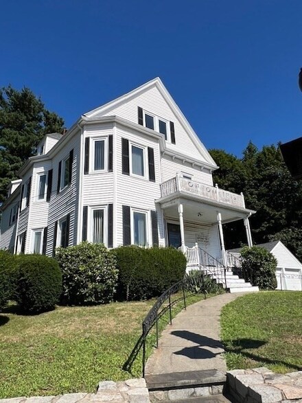 361 Washington St, Westwood, MA 02090
